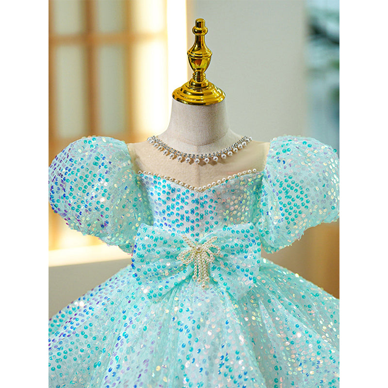 how to make a poofy princess dress Glinda the Good Witch. Always a delight to make a poofy pink princess gown. There's well over 20 yards of fabric in this dress and many layers of petticoat to keep it