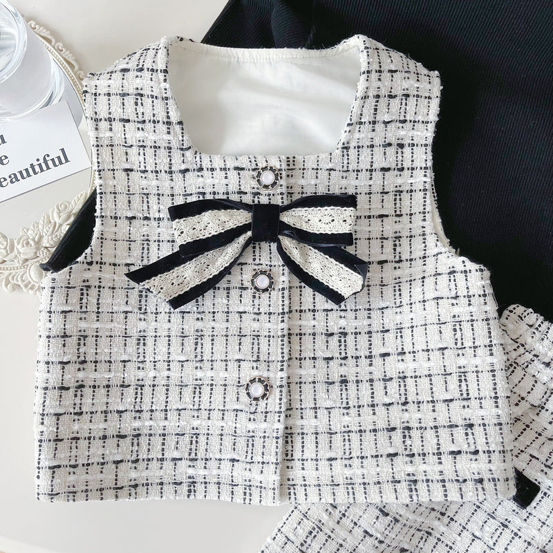 Girls' New Autumn Vest Bottoming Shirt and Short Skirt Three-piece Set