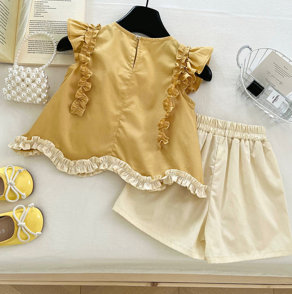Girls New Flower Flying Sleeve Lace Top Shorts Two-piece Set