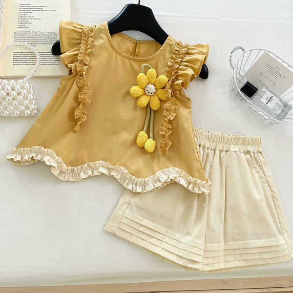 Girls New Flower Flying Sleeve Lace Top Shorts Two-piece Set