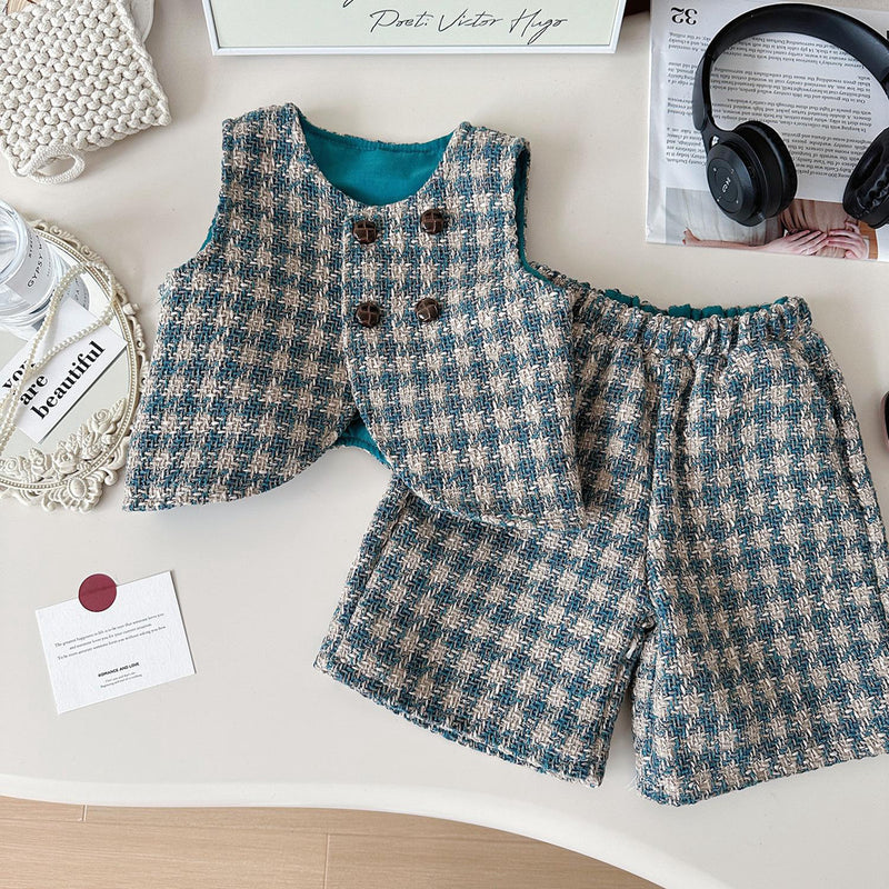Girls' Autumn New Plaid Bottoming Shirt Vest Shorts Three-piece Set