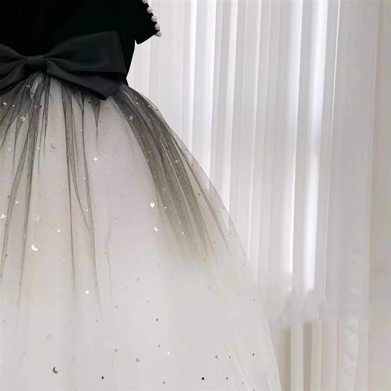 Elegant Baby Girls Black and White Gradient Pearl Princess Dress Toddler Prom Dress, Black / 4-5 Years (120cm) Elegant Baby Girls Black and White Gradient Pearl Princess Dress Toddler Prom Dress, Black / 4-5 Years (120cm)